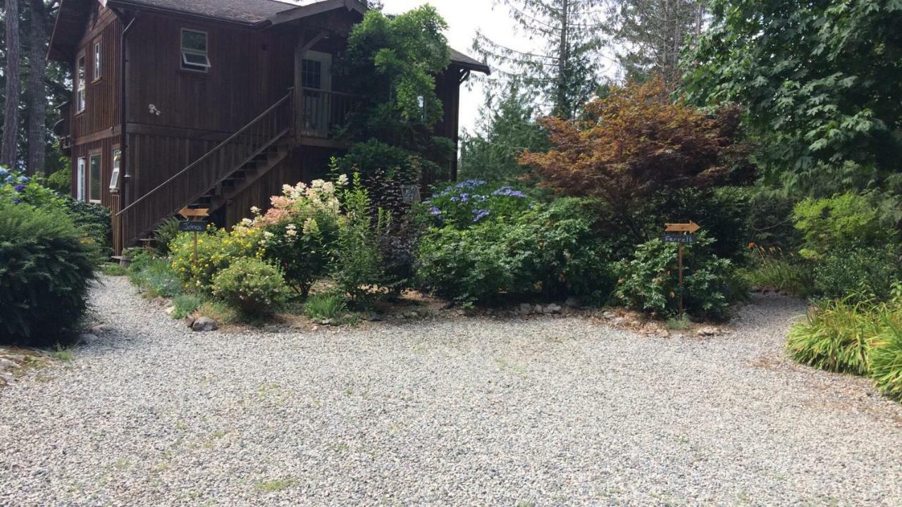 Secret Cove Cottage Suites Halfmoon Bay Esterno foto