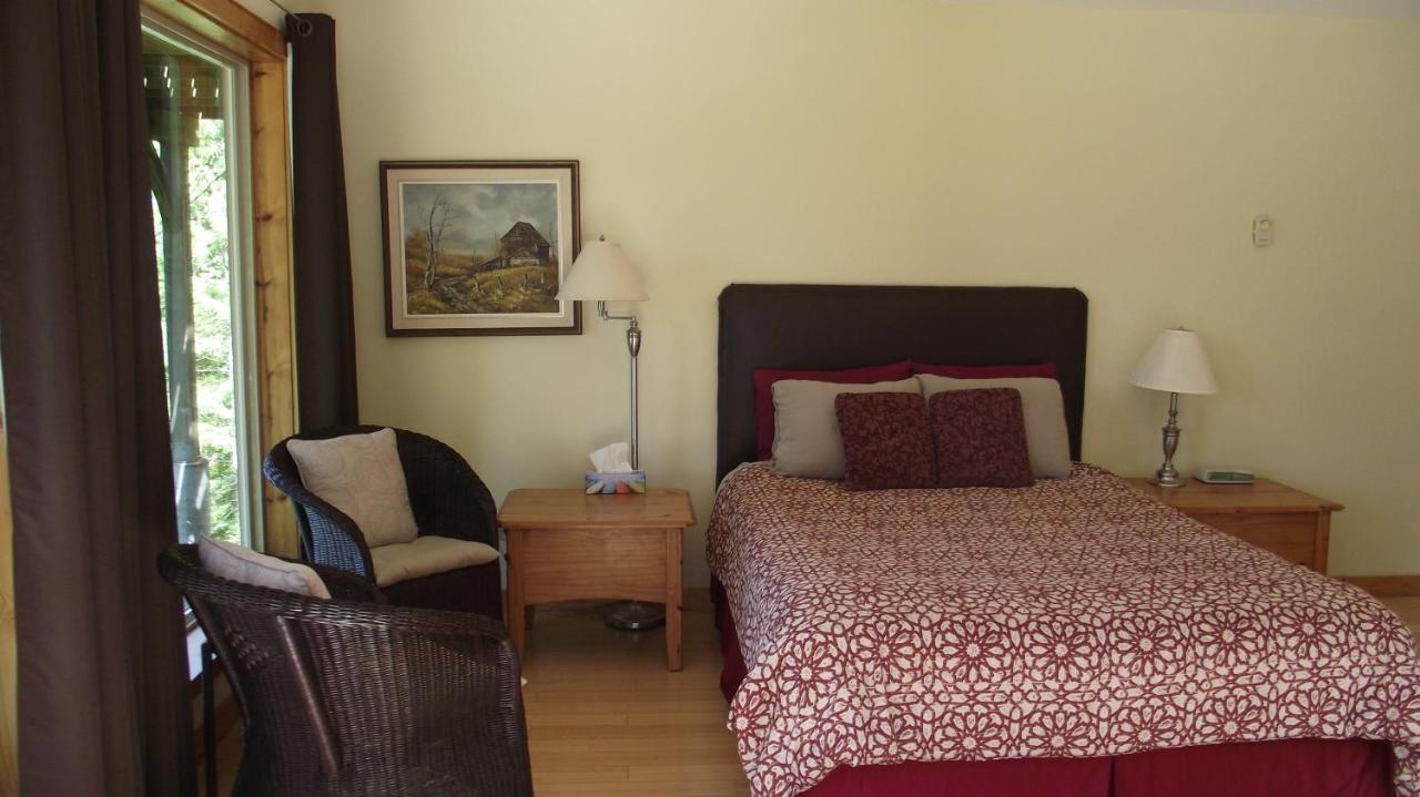 Secret Cove Cottage Suites Halfmoon Bay Esterno foto